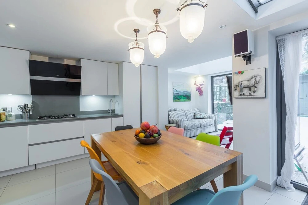 Stunning Spacious 3BD House With Garden - Sleeps 6