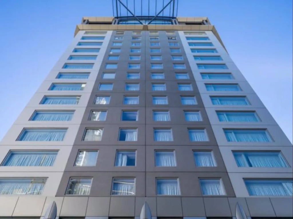 Bolton Hotel