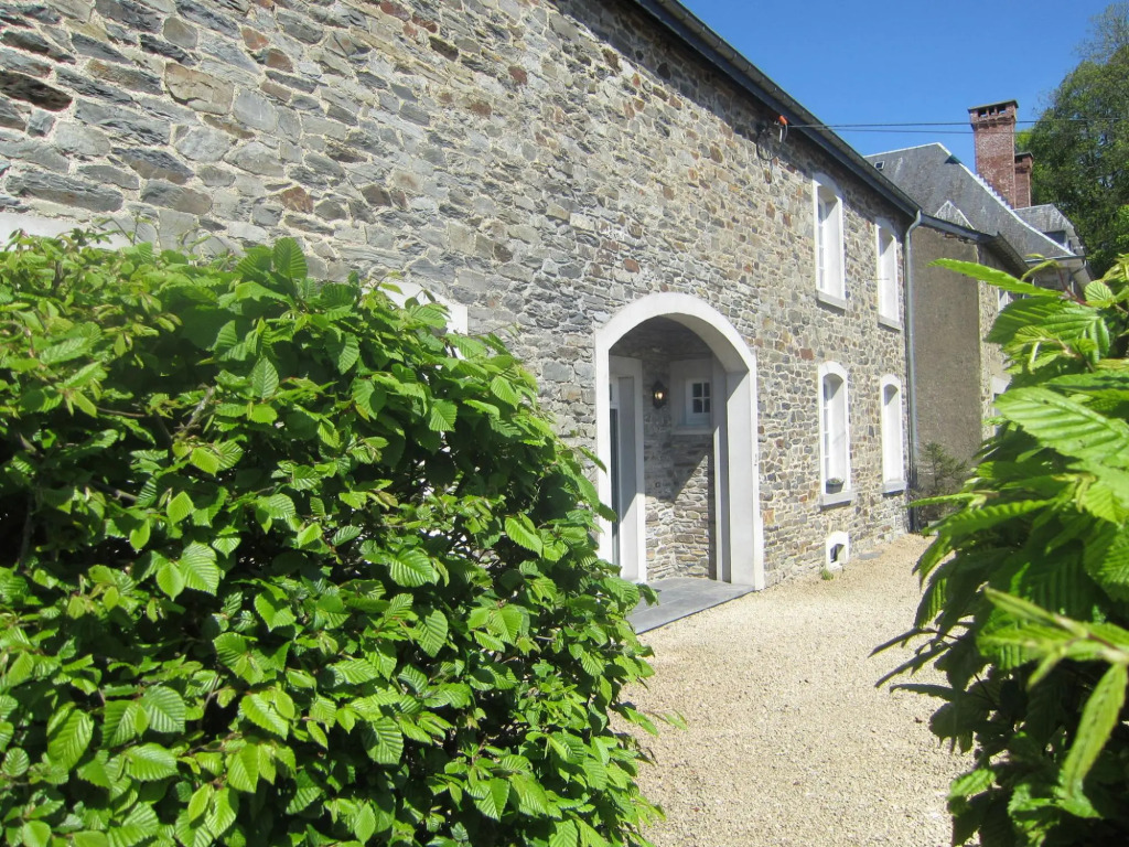 Spacious Family Villa, Offagne