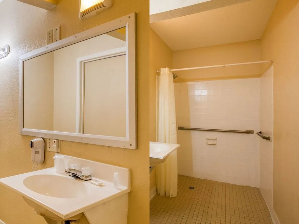 Haven Inn & Suites