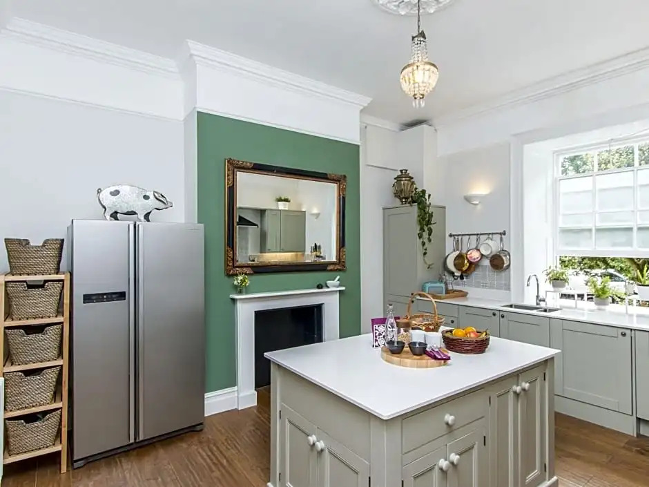 3 Berkeley Square