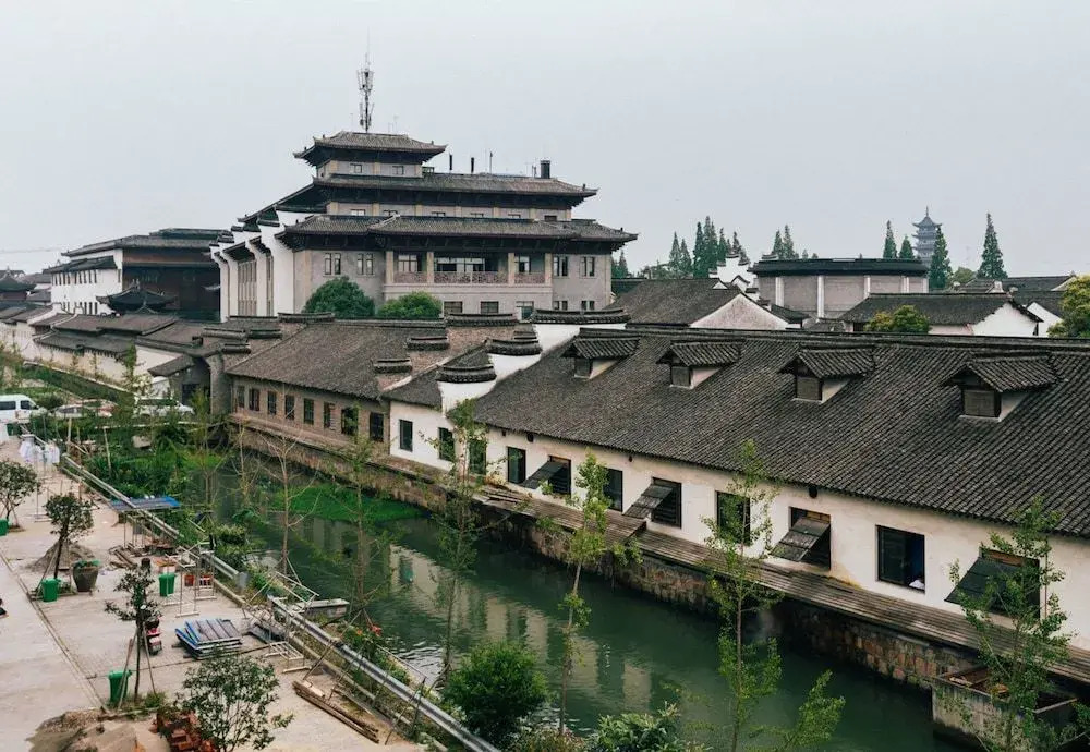 Wuzhen Hundred paces Boutique Hotel