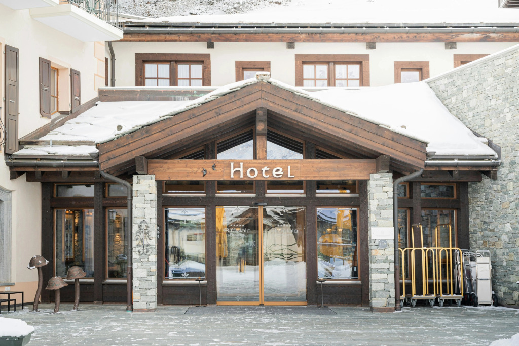 Riffelalp Resort 2222m