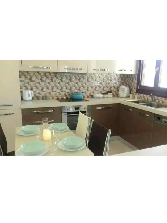 Central, fully equipped, 2 bedrooms, great view, wifi