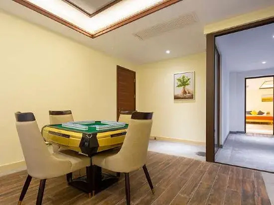 Sanya Pengyue Pool Villa