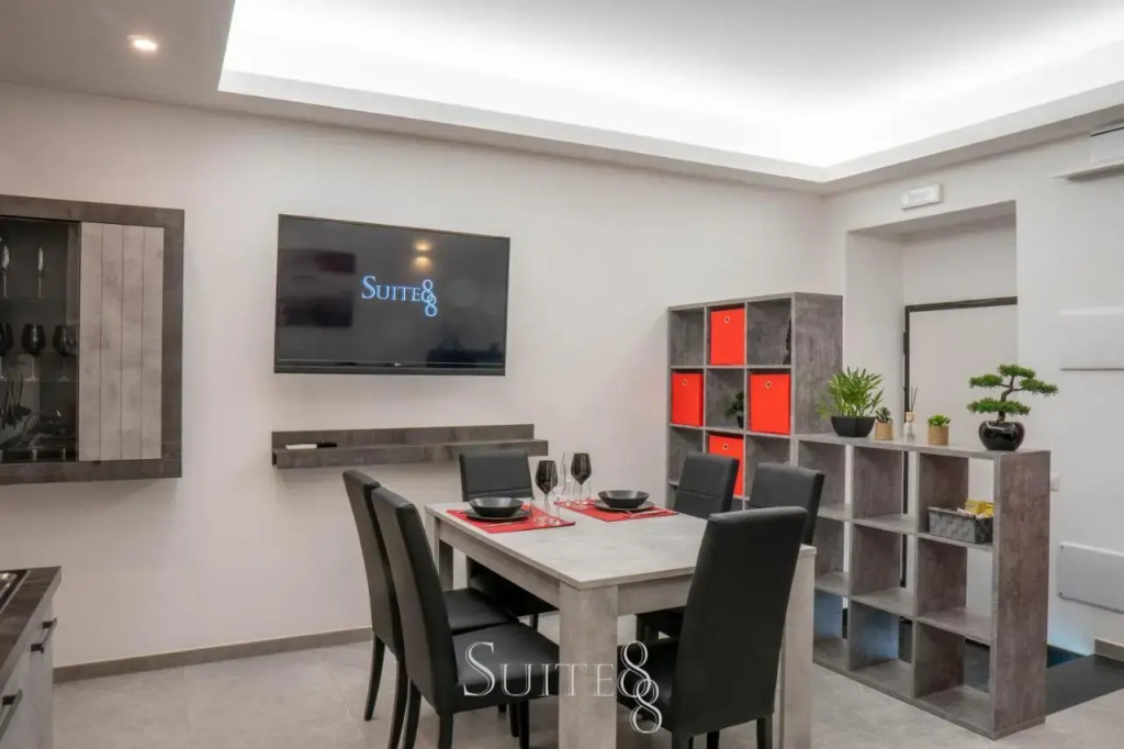 Suite88 (Adults Only)