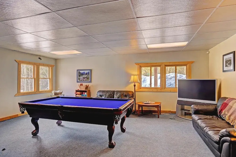 Ski and Racquet Club Condo