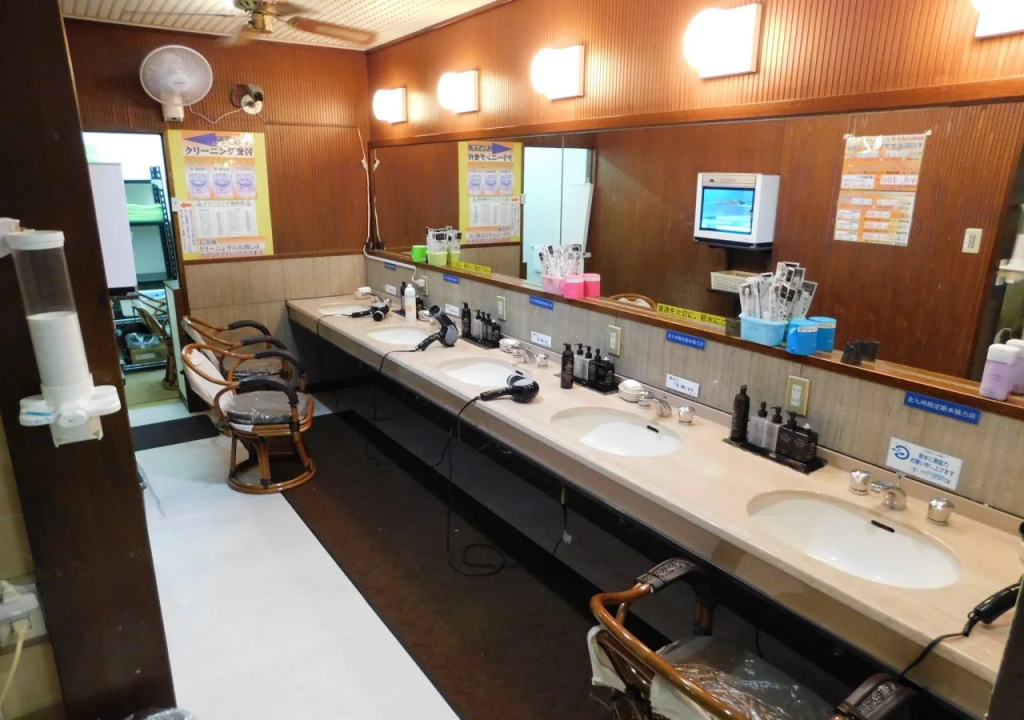 Sauna & Capsule Hotel Greenland Kokura (Male Only)