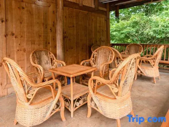 Shanshuiyuan Homestay (Emeishan Scenic Area Linggongli Parking Lot)