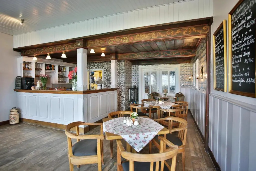 Hotel & Gasthaus Hilligenley - auf der Hallig Langeness