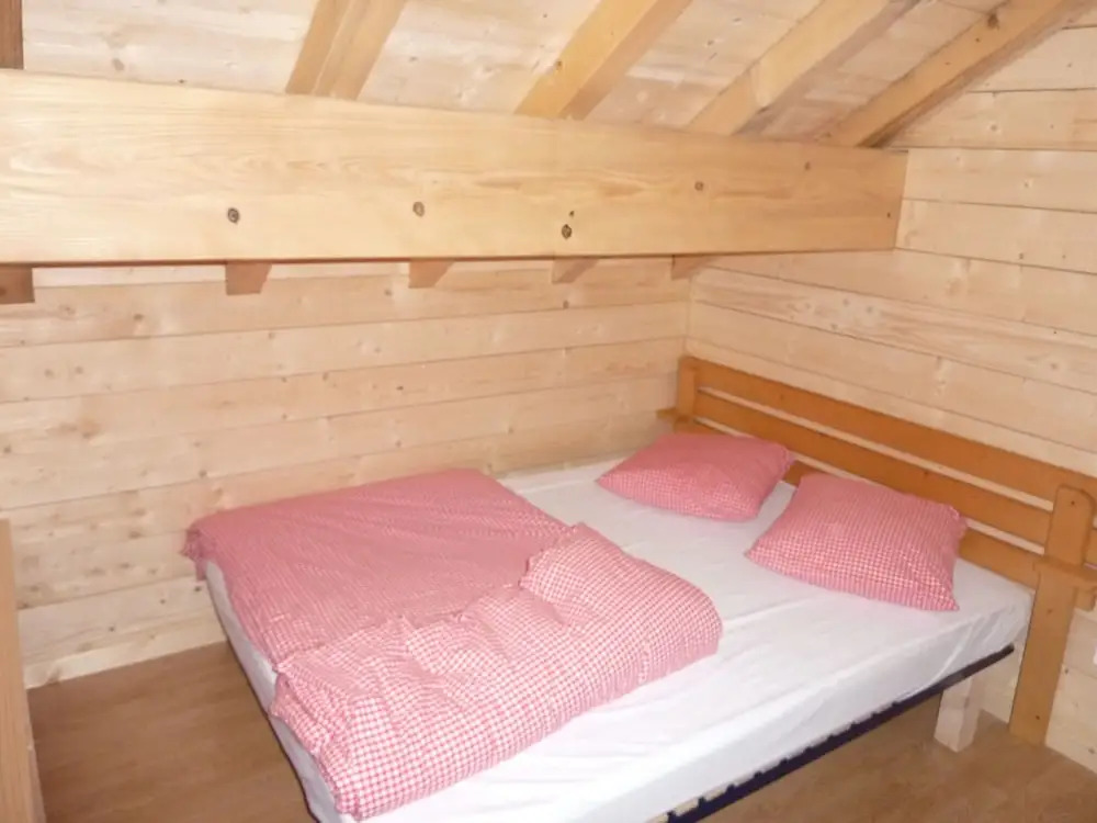 Wooden Chalet With a Washer, Near a Lake