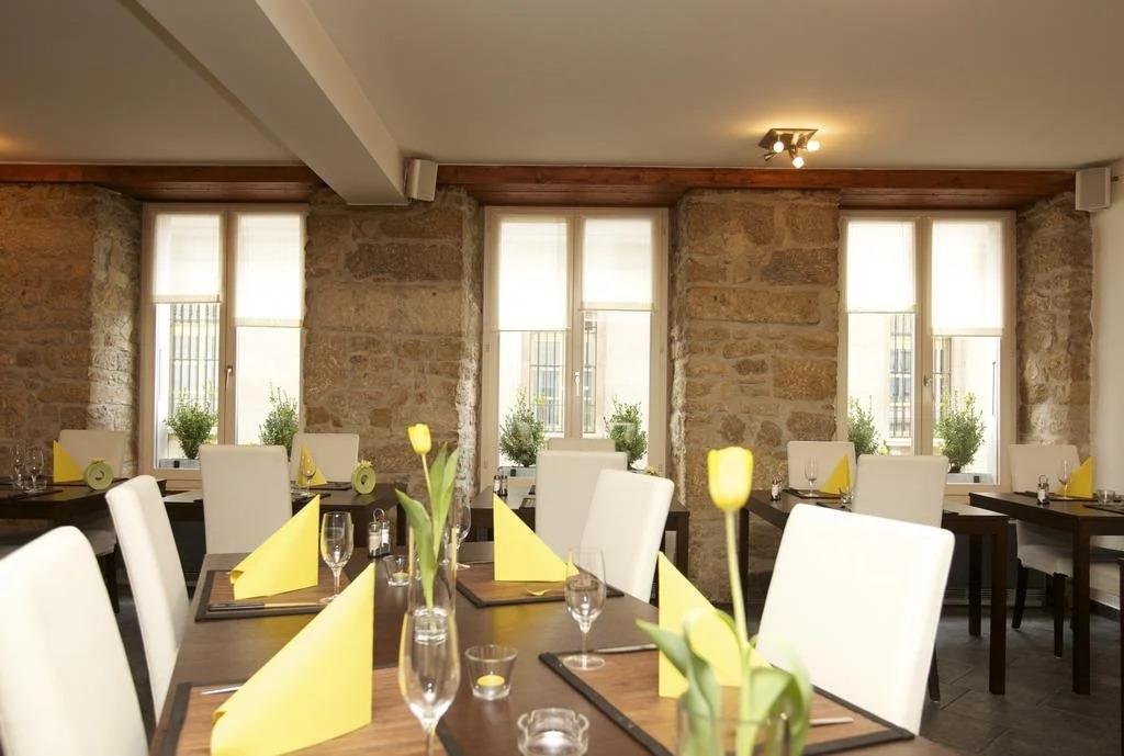 Hôtel-Restaurant Le Lion dOr