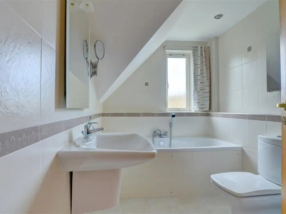 Spacious Holiday Home in Croyde near Sea
