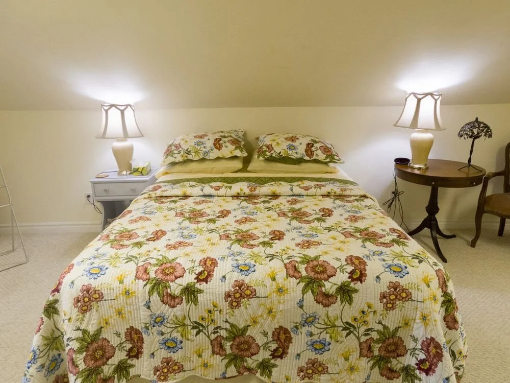 Jordan Village Guest Manor B&B
