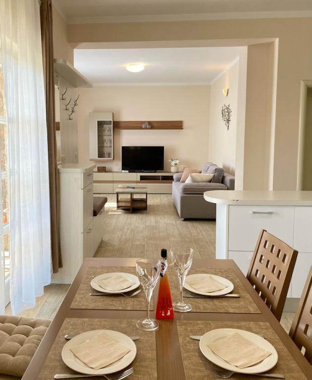 Apartment Ante