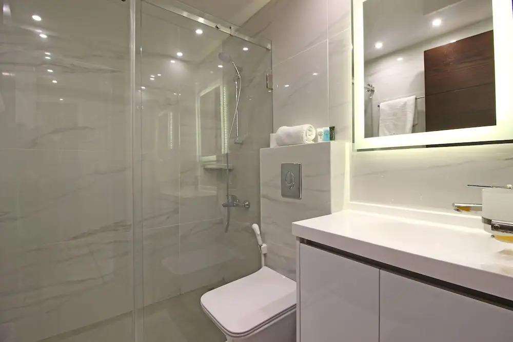 Palm Ville Suites