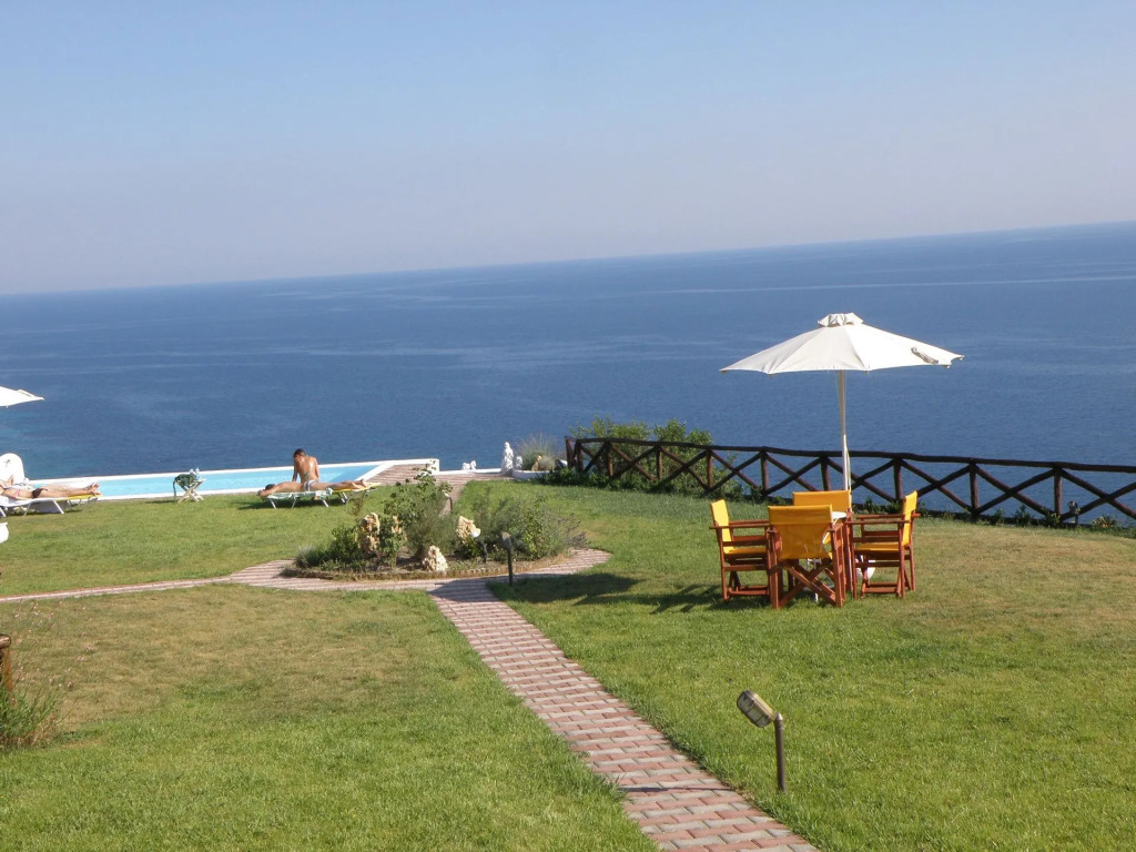 Koumaros Villas