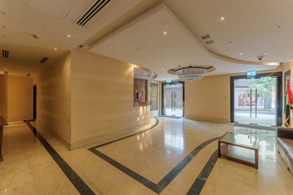 Marco Polo - Chic 1 BR with 2 balconies | Marina Views & Tram