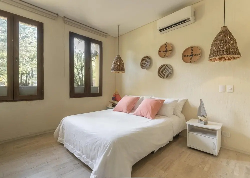 Beautifully Designed Duplex w Wifi Parque de Los Novios