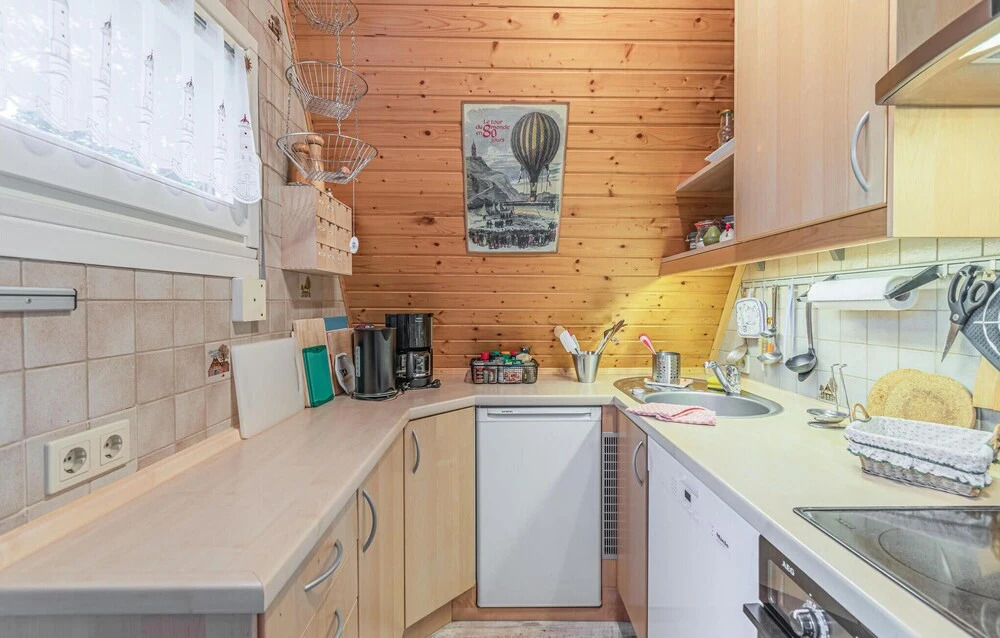 Lovely Home In Friedrichskoog With Wifi