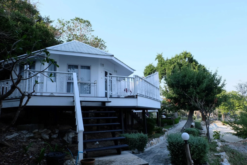 Kira Baya Koh Samed