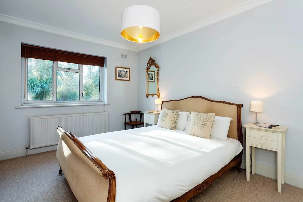 Richmond Road Retreat