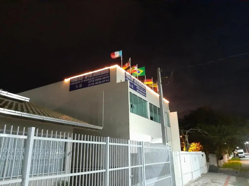PENHAFLAT, STUDIO COMPLÉTO, C COZINHA E GARAGEM , A 700m do parque e 120m da praia