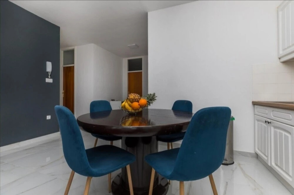 LEILANI -Stunning view apartment near the center!
