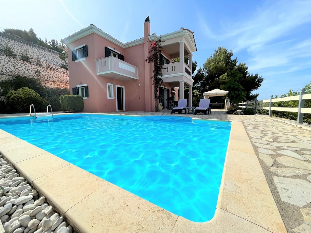 Idyllic Sunsets Seaviews Pool - Villa Melina