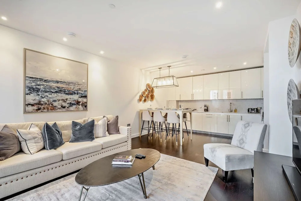 Thornes House Apartments