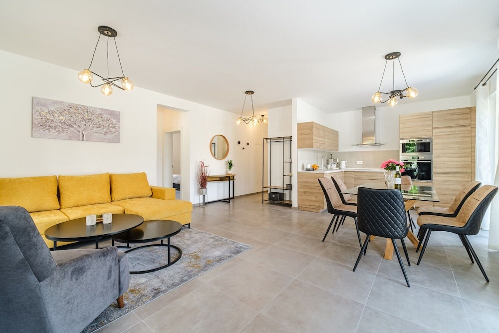 House Villa Gold