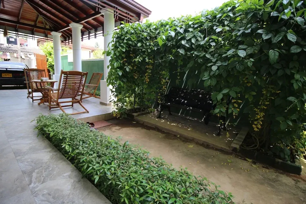 River Breeze Villa Bentota