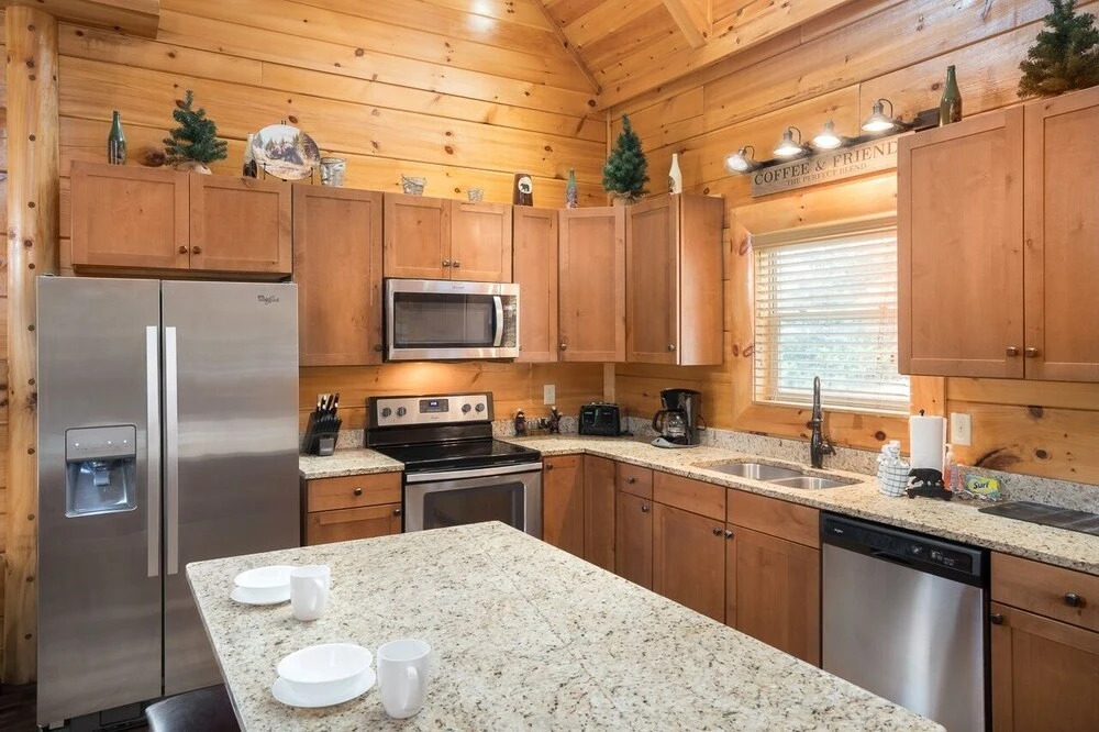 Heavenly Hideaway 4 Bedroom Home by Redawning