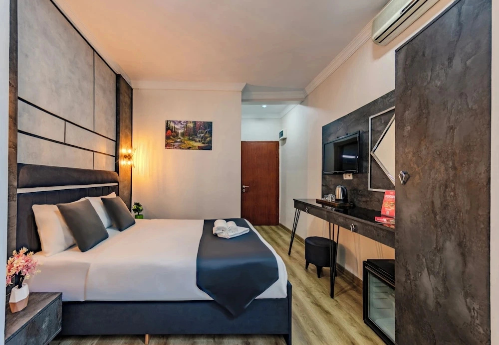 La Pazza Taksim Suit Hotel