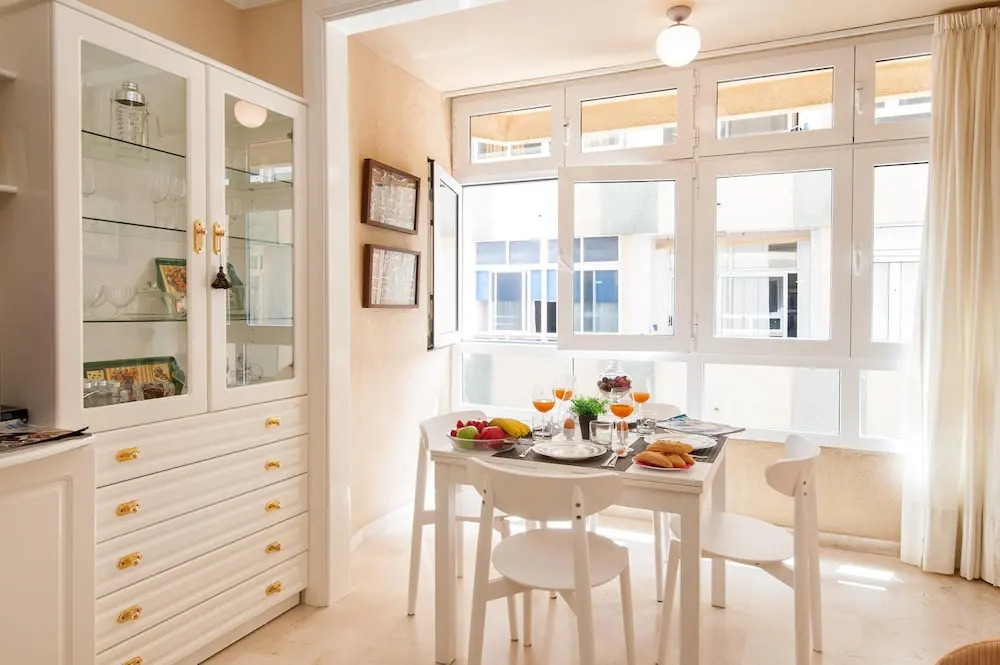 Sole Beachstay Las Canteras by VillaGranCanaria