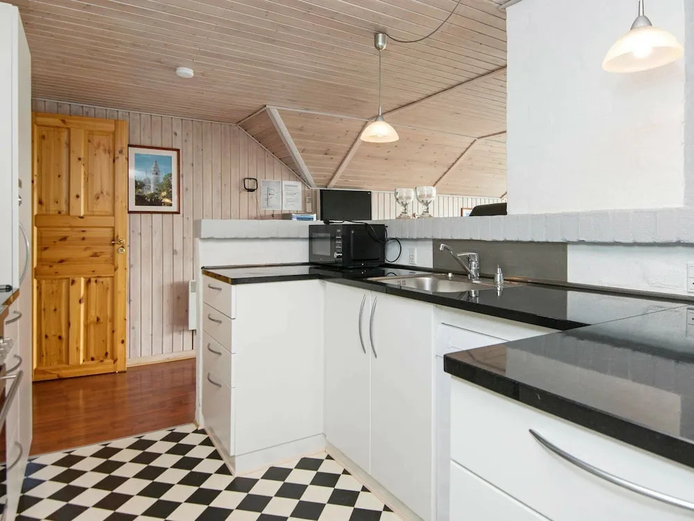 Vintage Holiday Home in Hvide Sande Not Far From Sea Coast