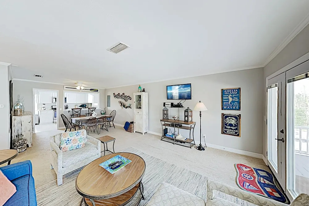 2-unit Ocean-view Hideaway W/ Fenced Backyard 4 Bedroom Duplex