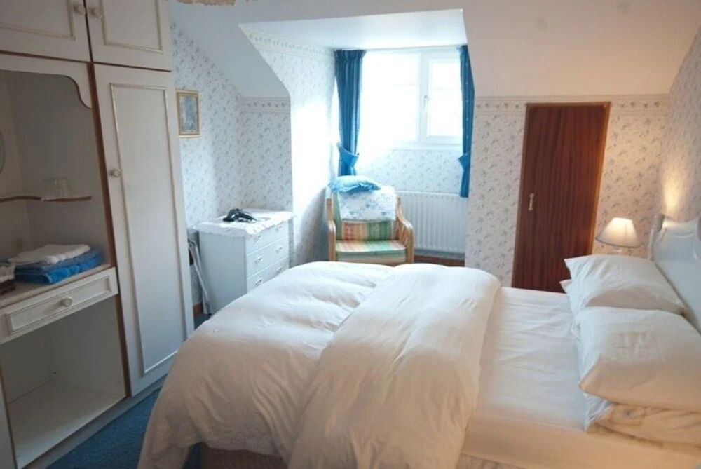 Hillview Lodge