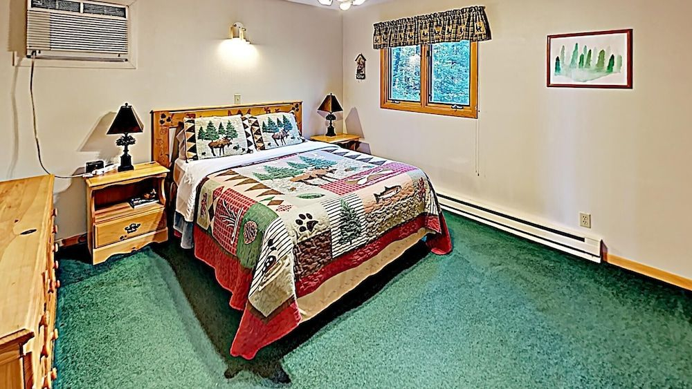Beaver Bay Lodge