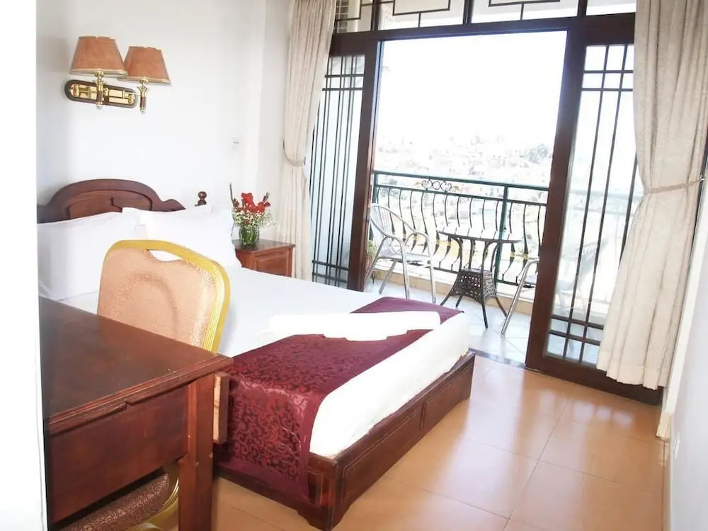 Evergreen Hotel