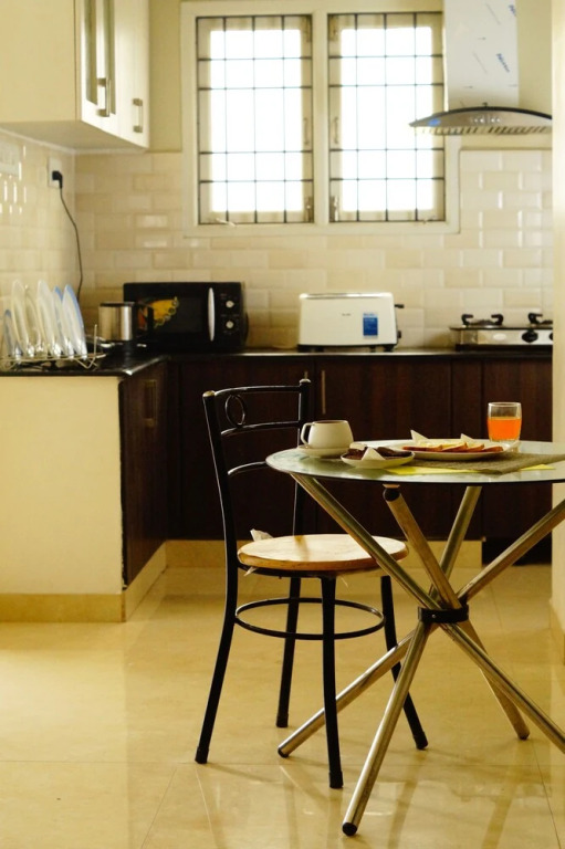 Eben Service Appartment