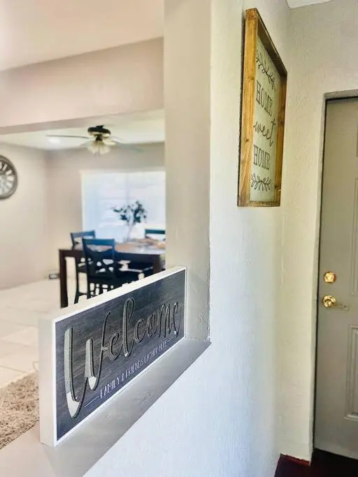 XL Fully Loaded 4Br 3BA Close to Beach & Downtown