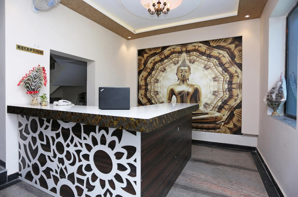 OYO 23071 Hotel Arman Palace & Banquet