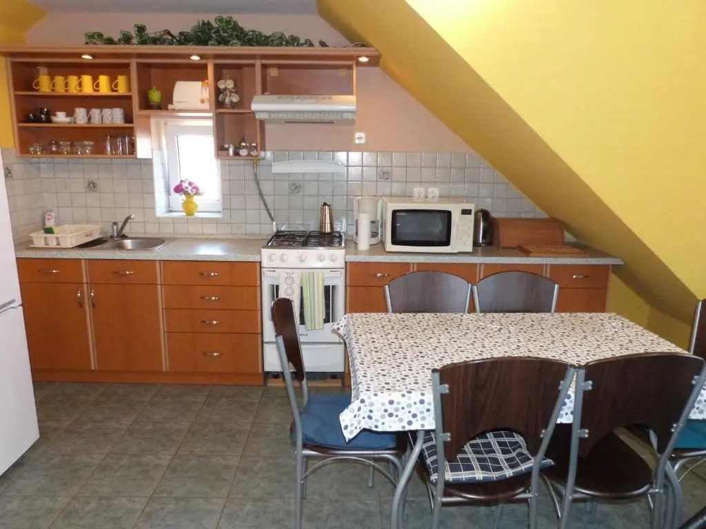 Andi Apartman