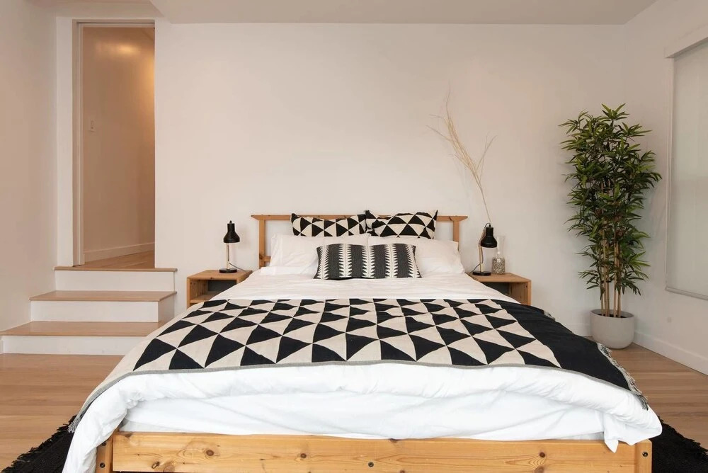 Bright and Spacious 2bdr With Stunning Views