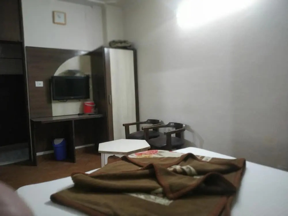 Hotel Yatri International near new delhi railway station center delhi