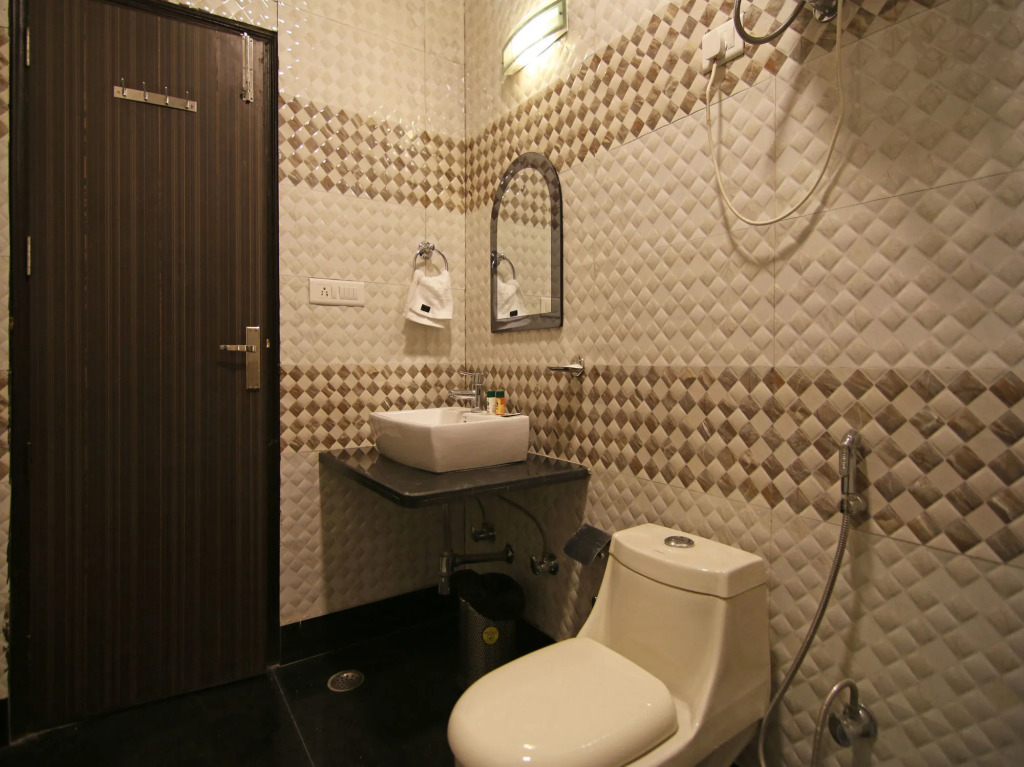 OYO Townhouse 349 Unitech Cyber Park Gurgaon