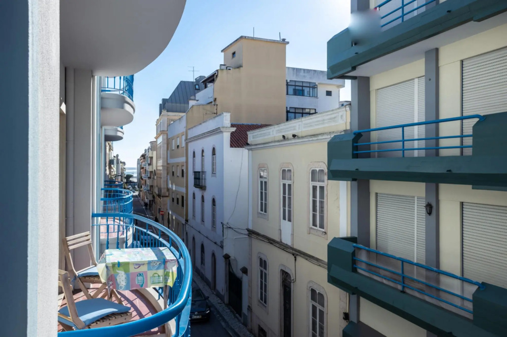 Balcony Touristic Center Apartment
