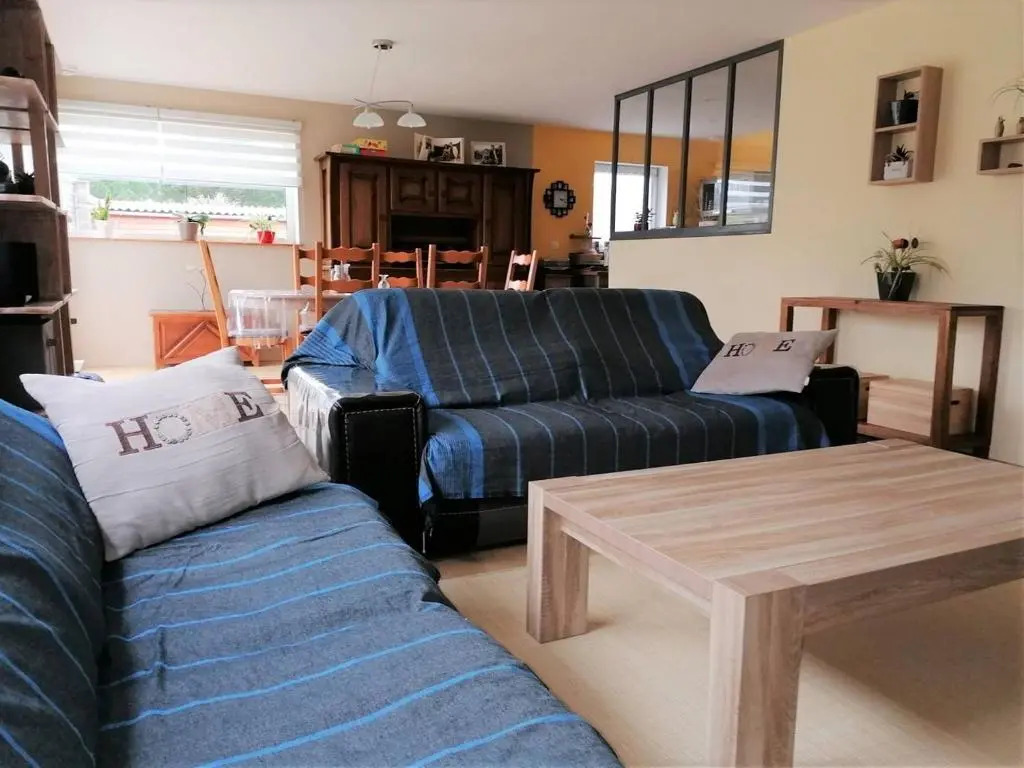 Villa en bois récente avec jardin, WIFI à 800m du centre de TREBEURDEN - Réf 668