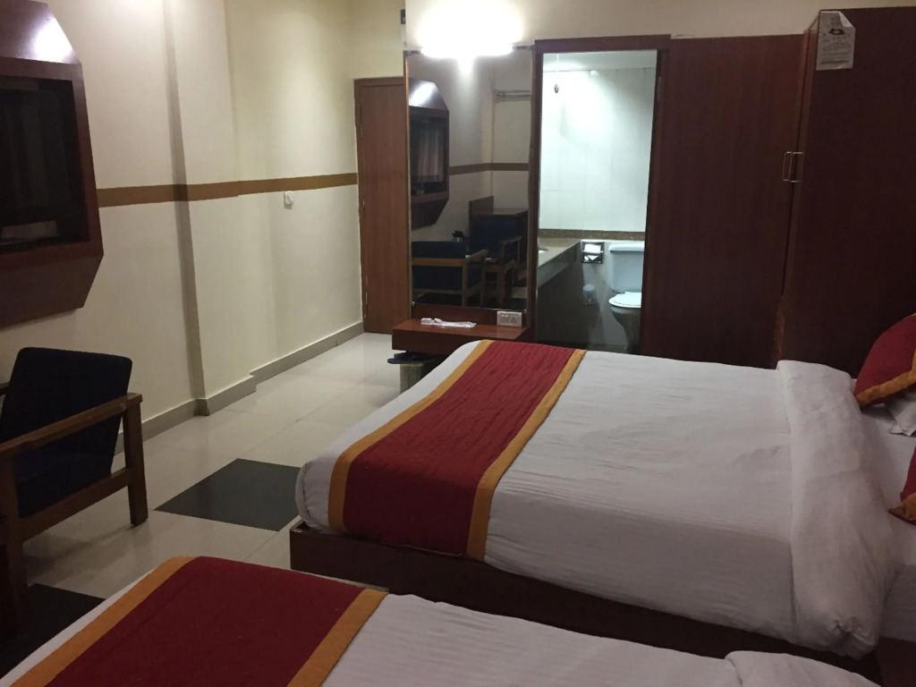 Hotel Sunset Inn Mount Abu with Swimming Pool